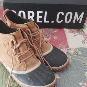 Sorel Out n About Plus sz 9 color Elk